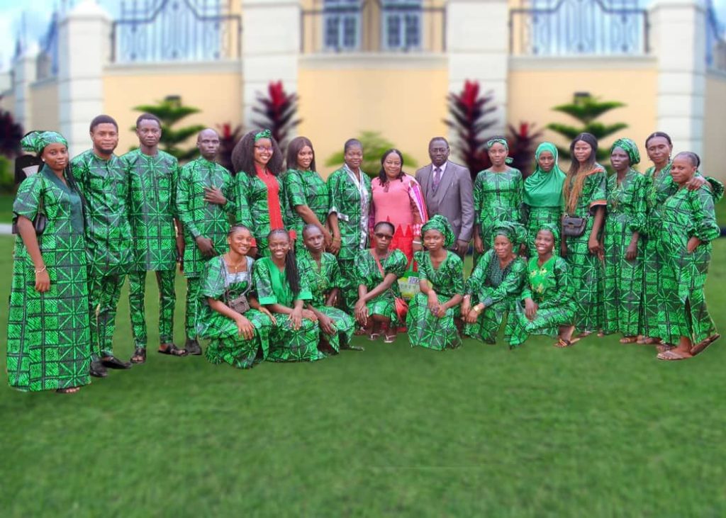 img 20251104 wa00586461726363944630828.jpg